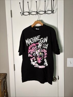 MGK’s Mainstream Sellout Tour Tee